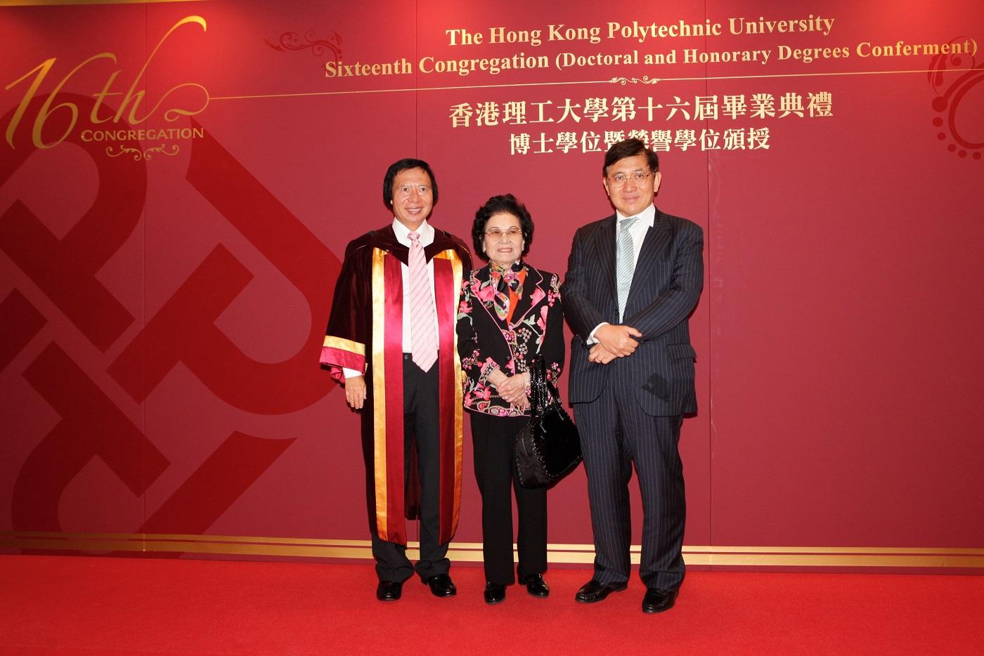 股東手影｜新地郭氏家族斥逾1.2億增持