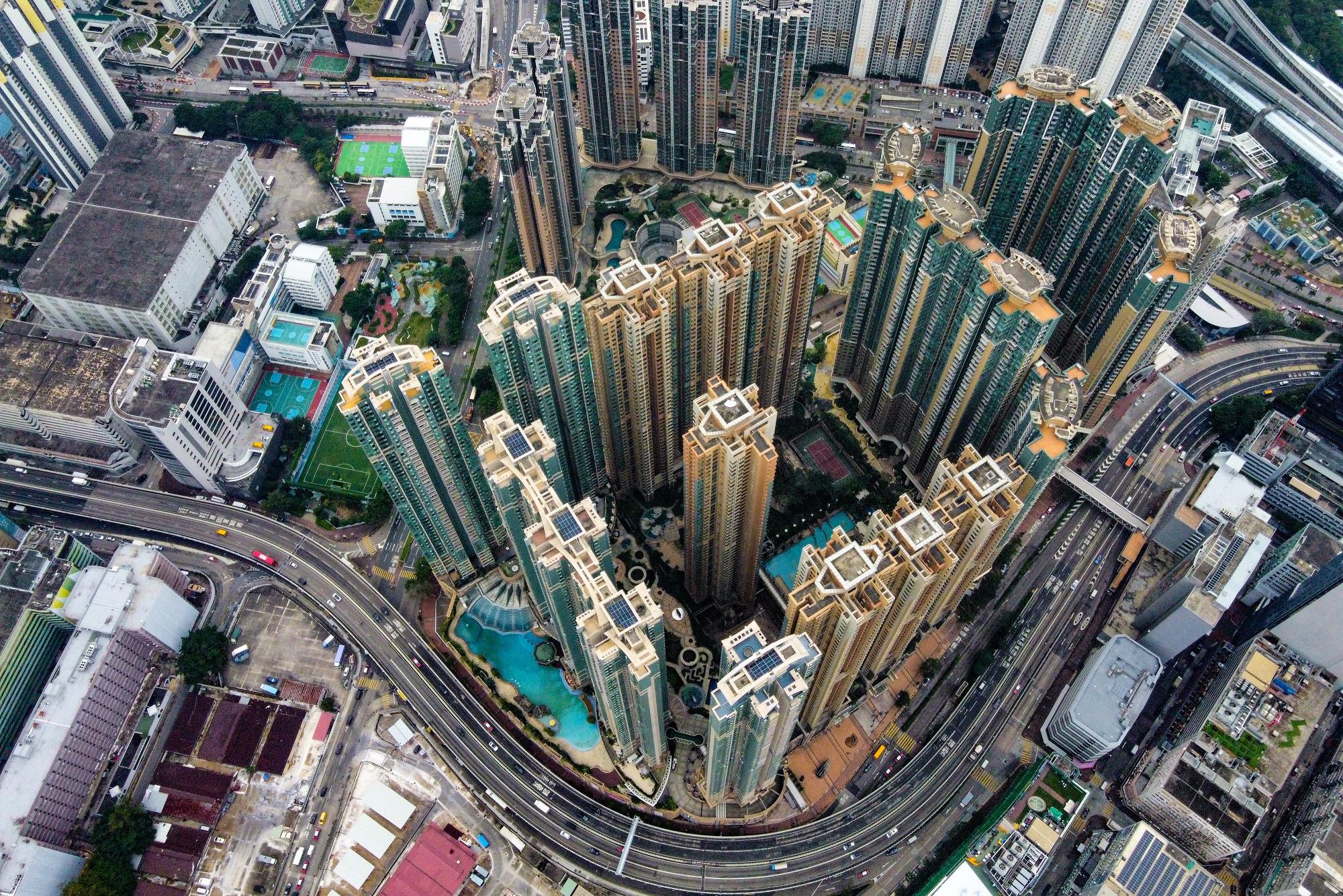 股市樓市不振攪夜市 恐成「朝三暮四」翻版