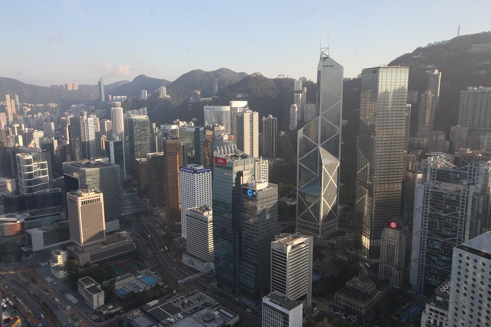 商廈買賣登記量於今年第3季共錄155宗，按季大跌38%，惟施政報告推出利營商及振經濟措施，後市有望轉趨樂觀。(資料圖片)