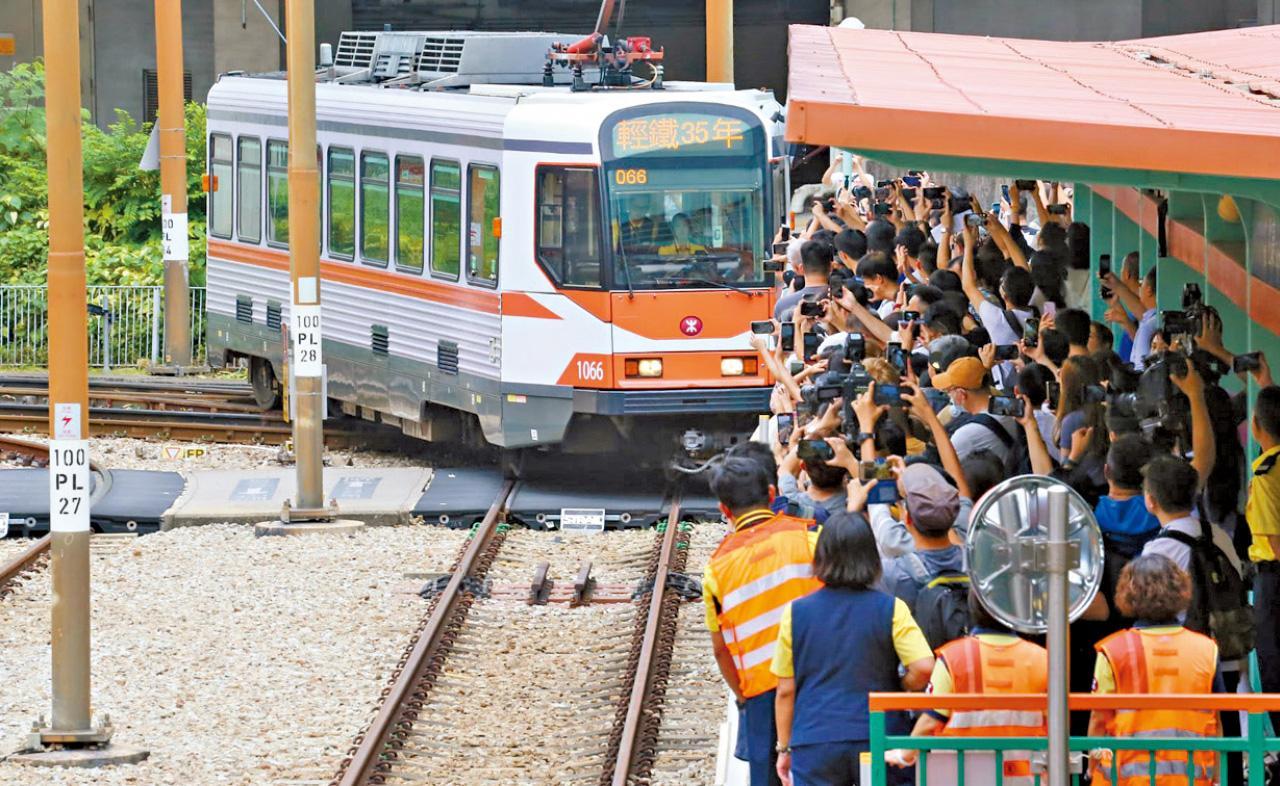 輕鐵屯門景峰站兩名男子打鬥　一人被鉸剪刺傷