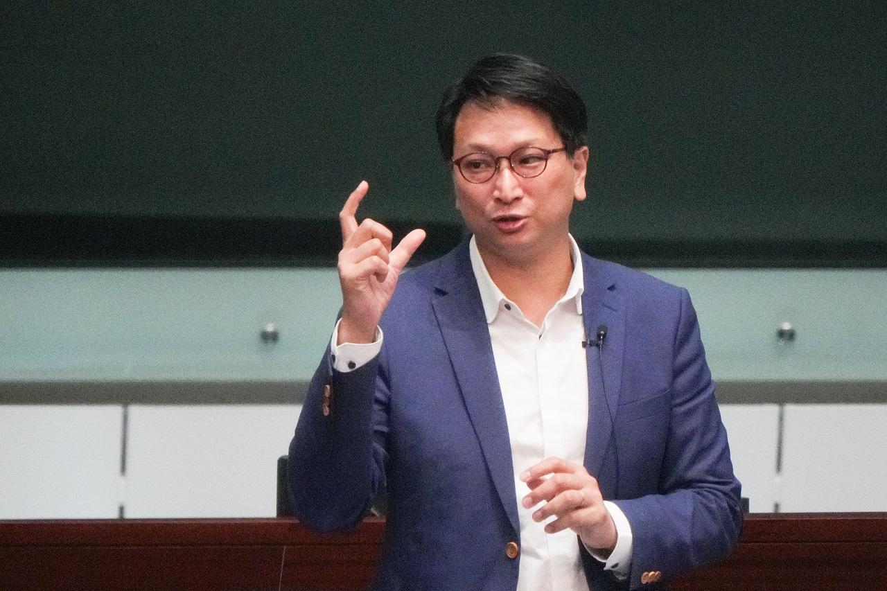 鄧家彪 (資料圖片)