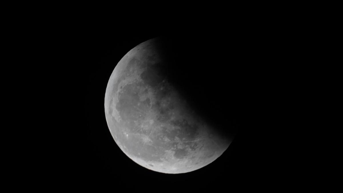 本港10月29日凌晨將出現月食。(資料圖片／蘇文傑攝)