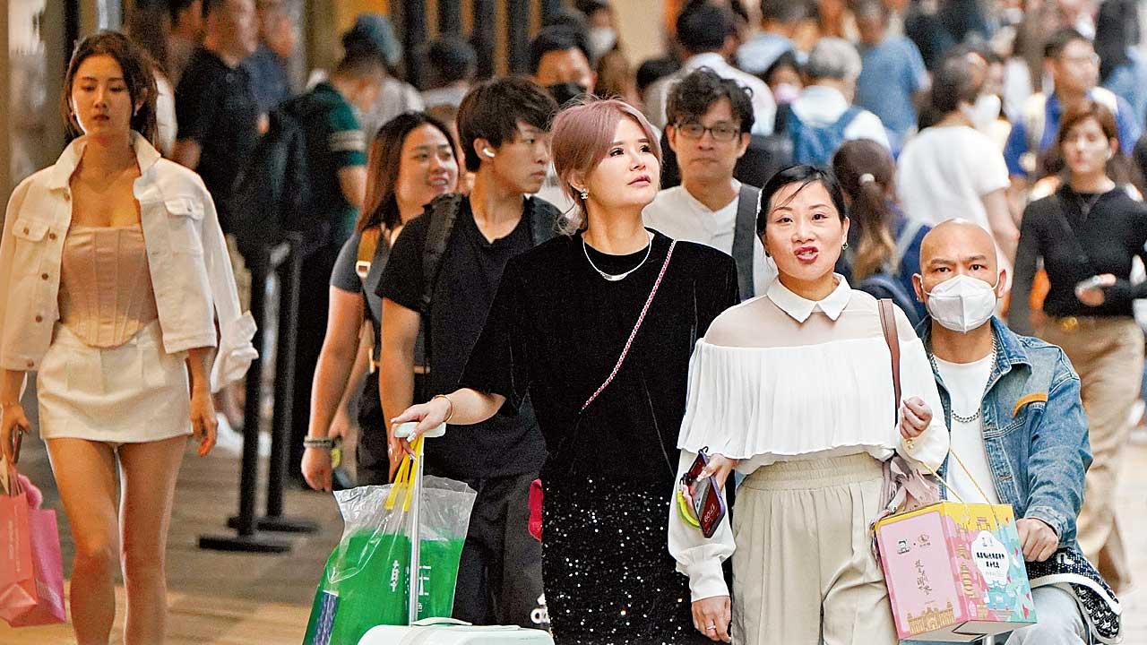 港千萬富翁人數及資產總值中位數縮水 降至40.8萬人連跌3年新低