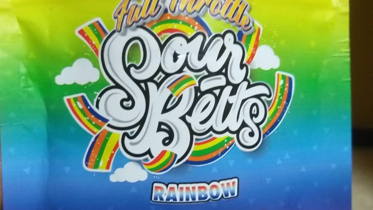 牙買加學童因誤食一款含大麻的糖果要送院。(X)