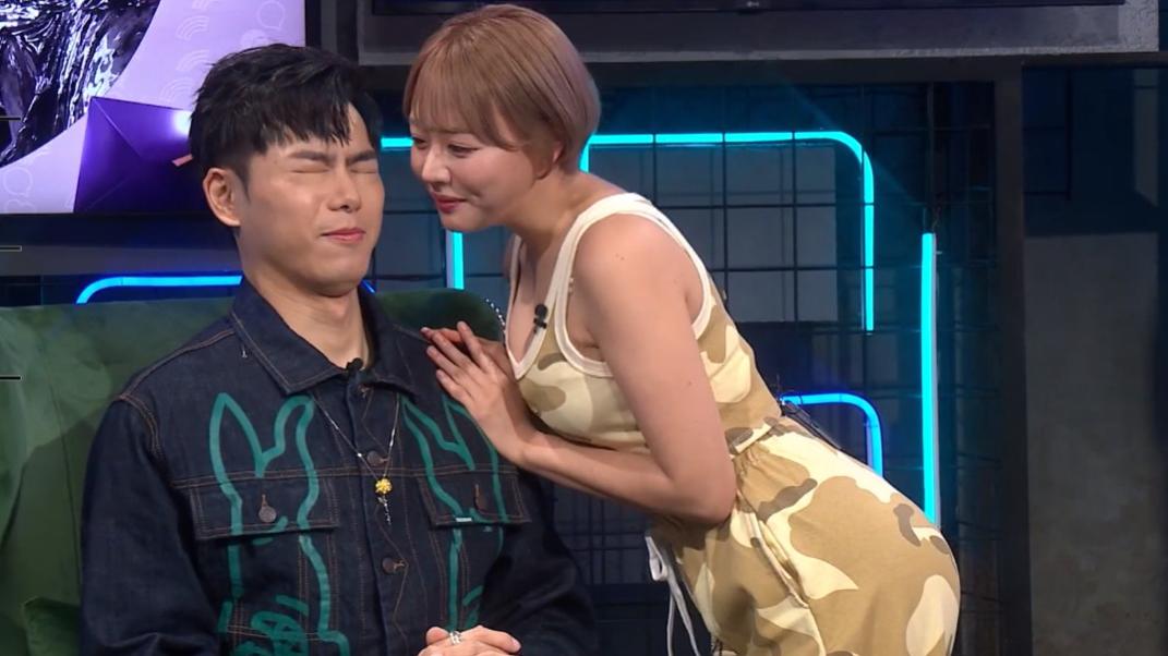 AV女優濱崎真緒處女亮相香港節目 搞到193郭嘉駿硬晒軚：條褲有異樣