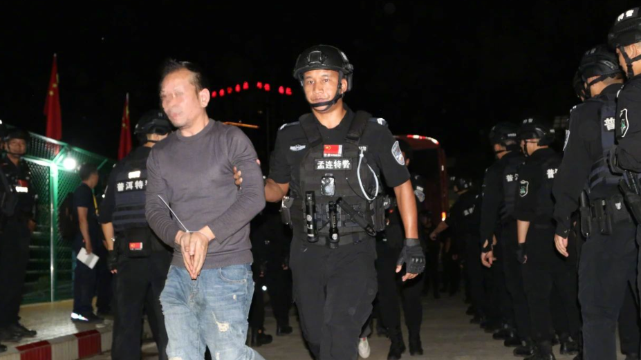 2349名緬北電騙疑犯移交中方  數字破單次紀錄 (公安部刑偵局微博圖片)