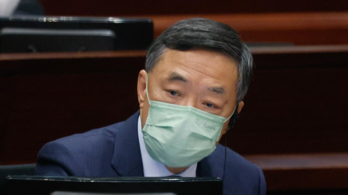 龍漢標今日喺議事堂高歌一曲。(資料圖片／蘇文傑攝)