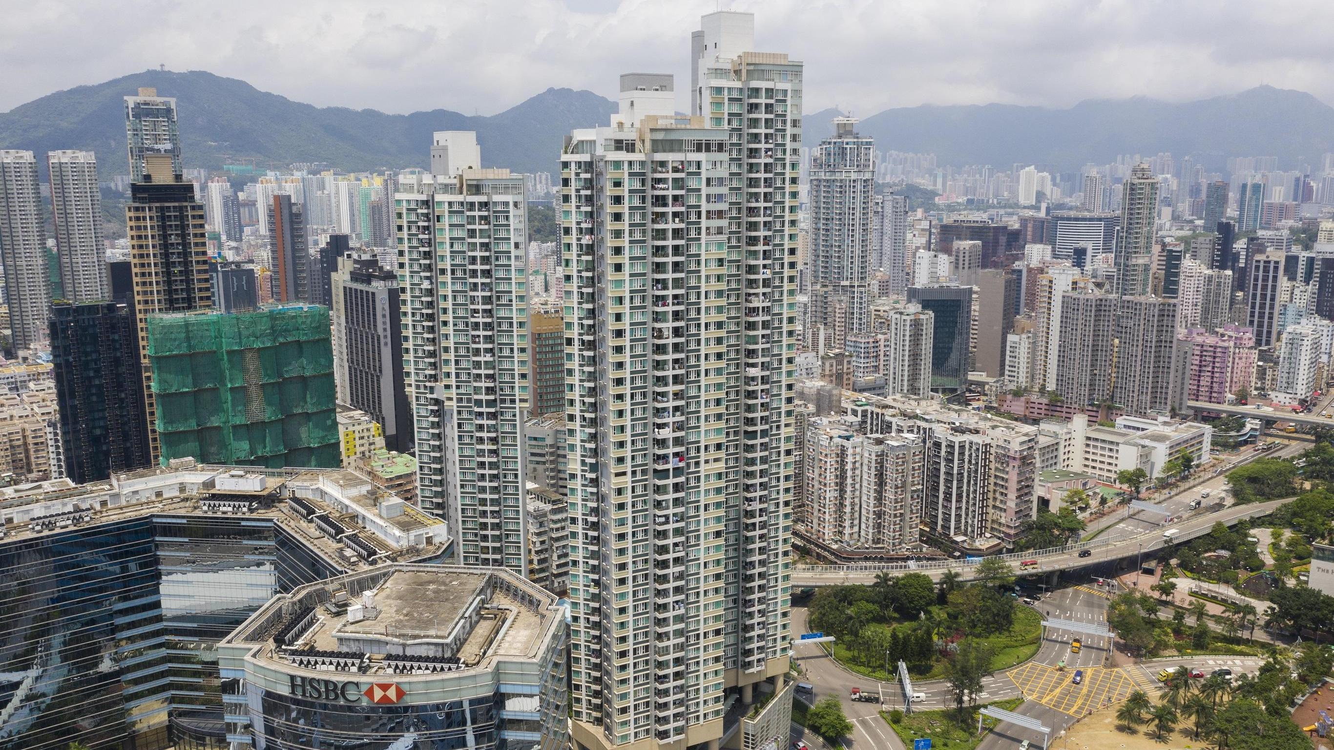 大角咀海桃灣鄰近港鐵奧運站，日常交通及購物均方便。(資料圖片)