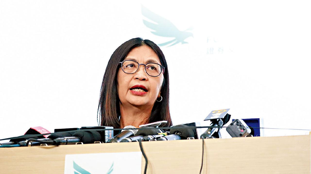 HOUNAX屬非持牌機構 涉詐騙 梁鳳儀：證監會無權叫停運