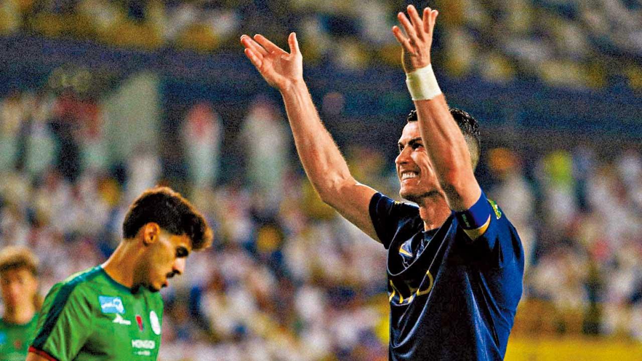 沙特盃｜示意換球證 C朗心火盛