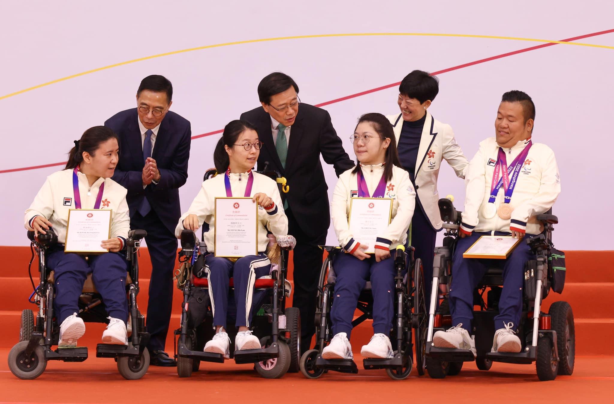 李家超出席亞殘運會港隊返港儀式　指佳績反映政府投放資源方向正確