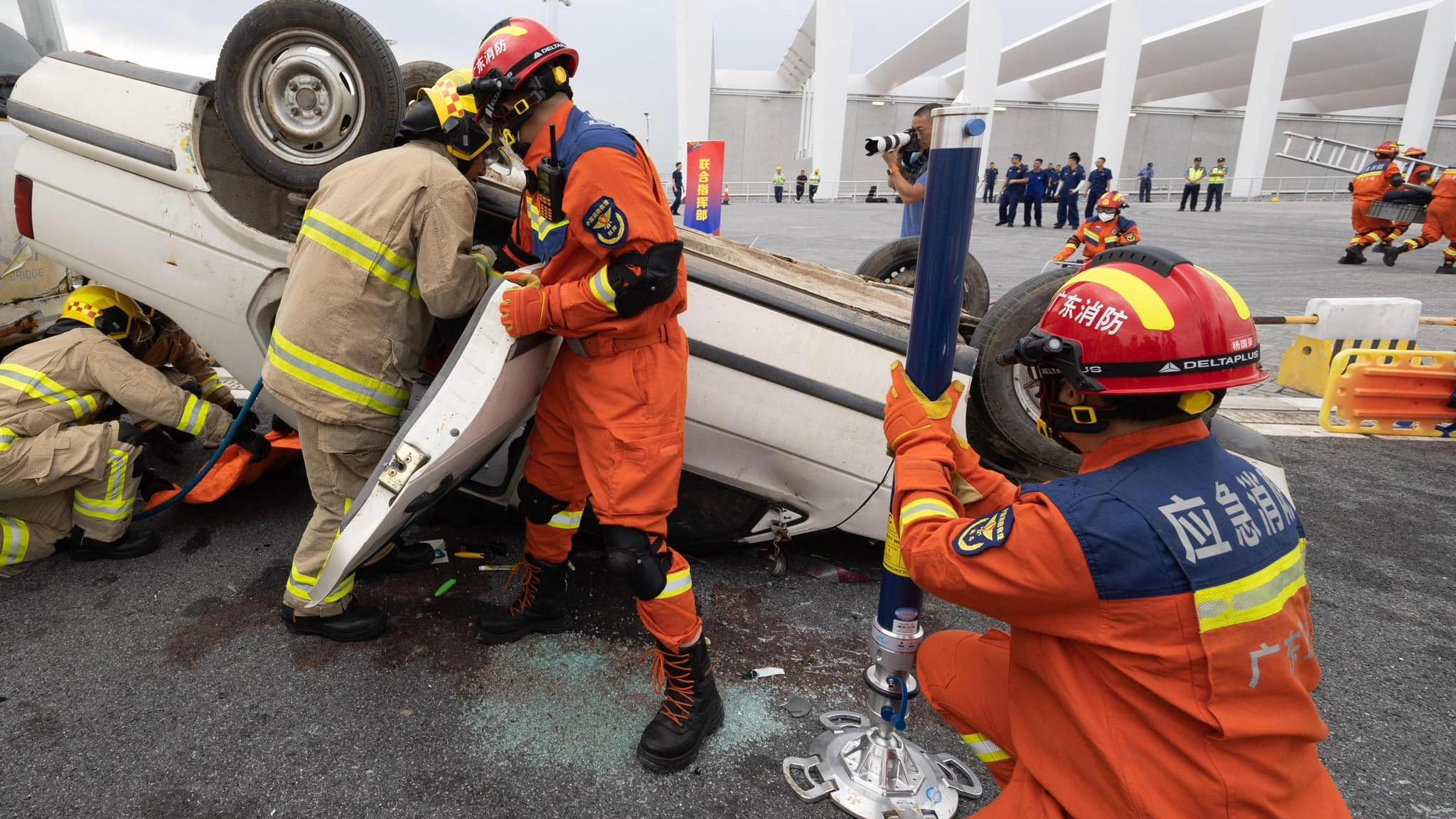 消防處於港珠澳大橋進行粵港澳聯合演練　提升聯合應對突發事故能力