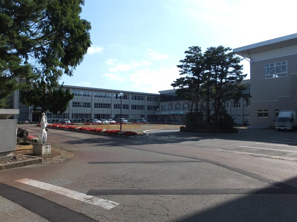 日本秋田縣的女教師在網上發布色情影片被捕。(網上圖片)