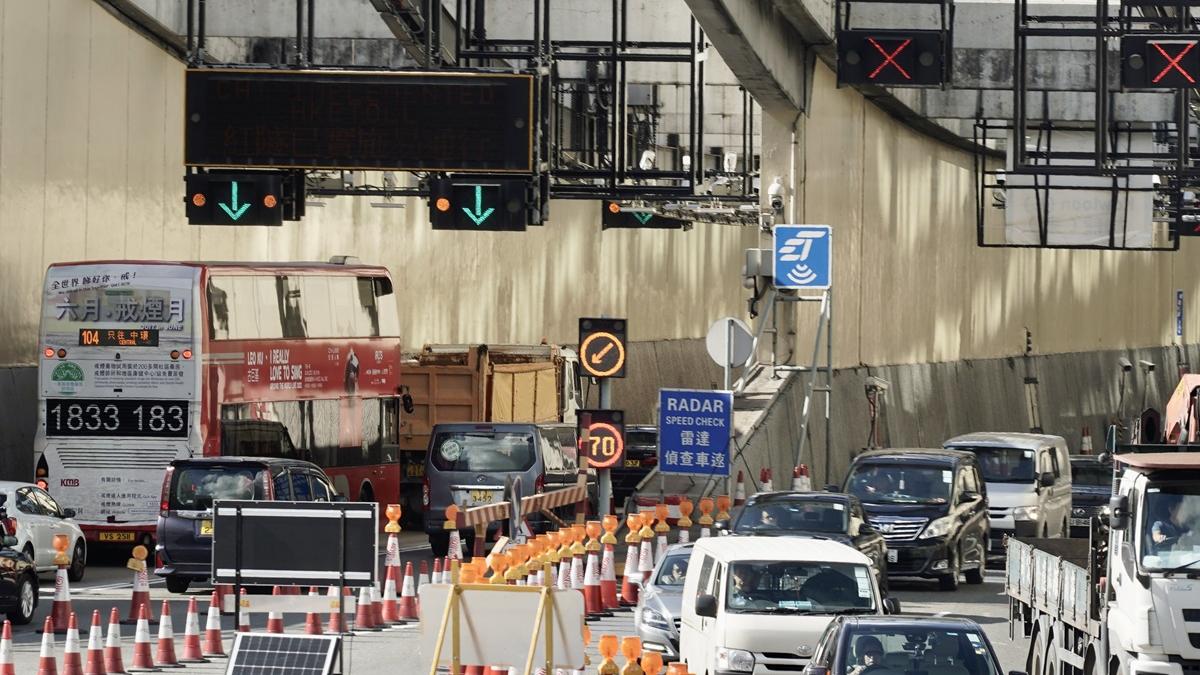 林世雄表示，單靠實施「易通行」不會大幅改善紅隧和東隧的擠塞情況。(資料圖片)