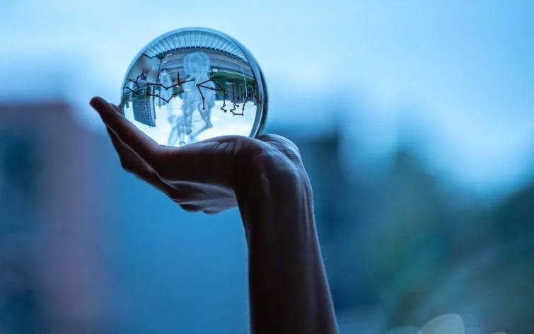 這款AI可傾偈兼算命，預測死亡時間準確度高達78%。(網上圖片)