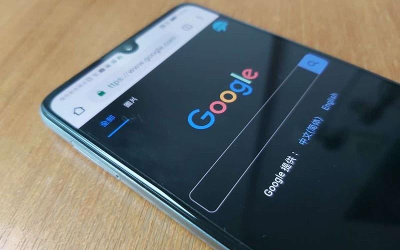Google Chrome更新加入Dark Mode測試模式　開啟夜間模式教學
