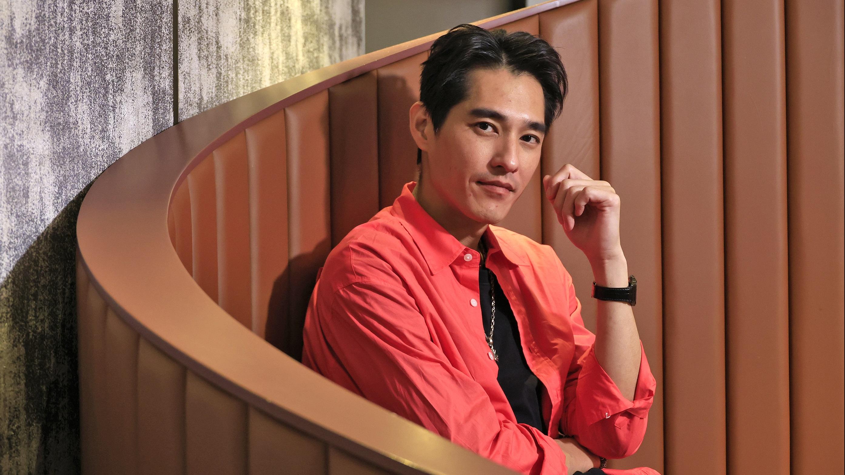 成功補習班｜藍正龍花近百萬台幣重現張國榮《Monica》 笑談食泡麵睇AV情節：半真半假