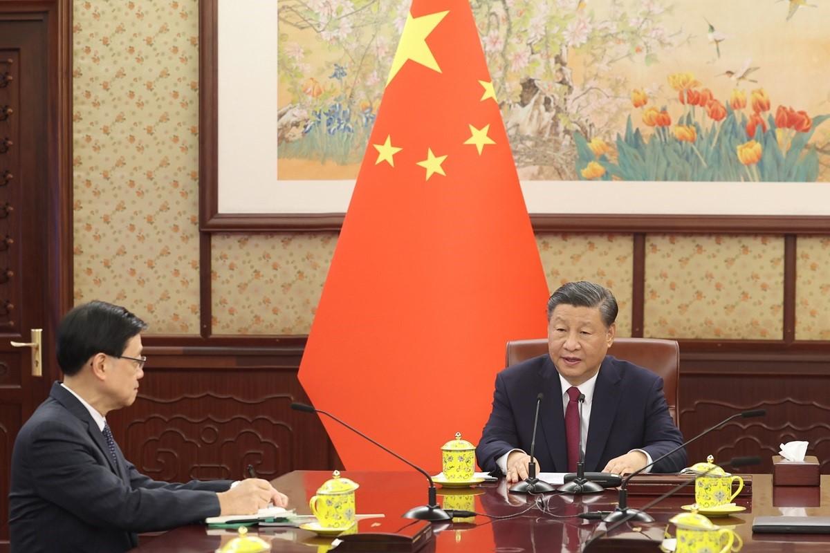 李家超今日在北京向習近平述職。(政府新聞處)