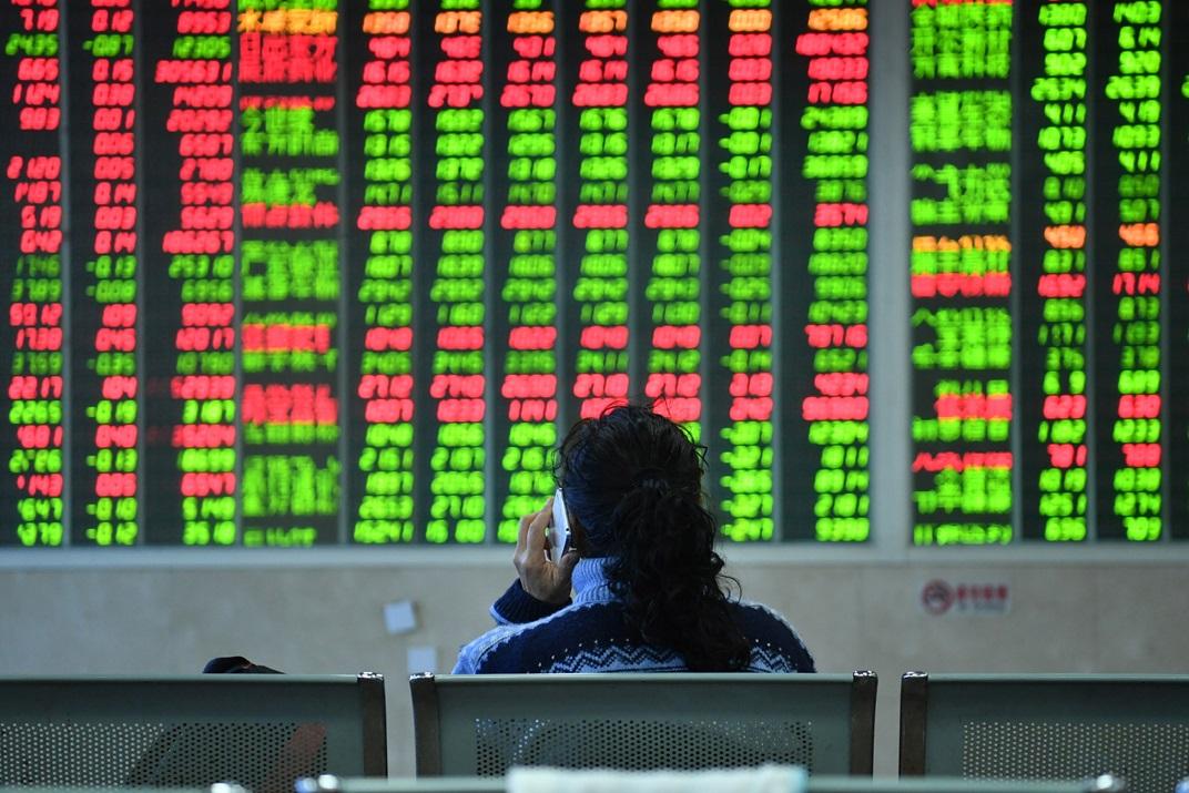  港股收市｜恒指波幅波幅僅166點 南水大走資 近百億人幣撤A股