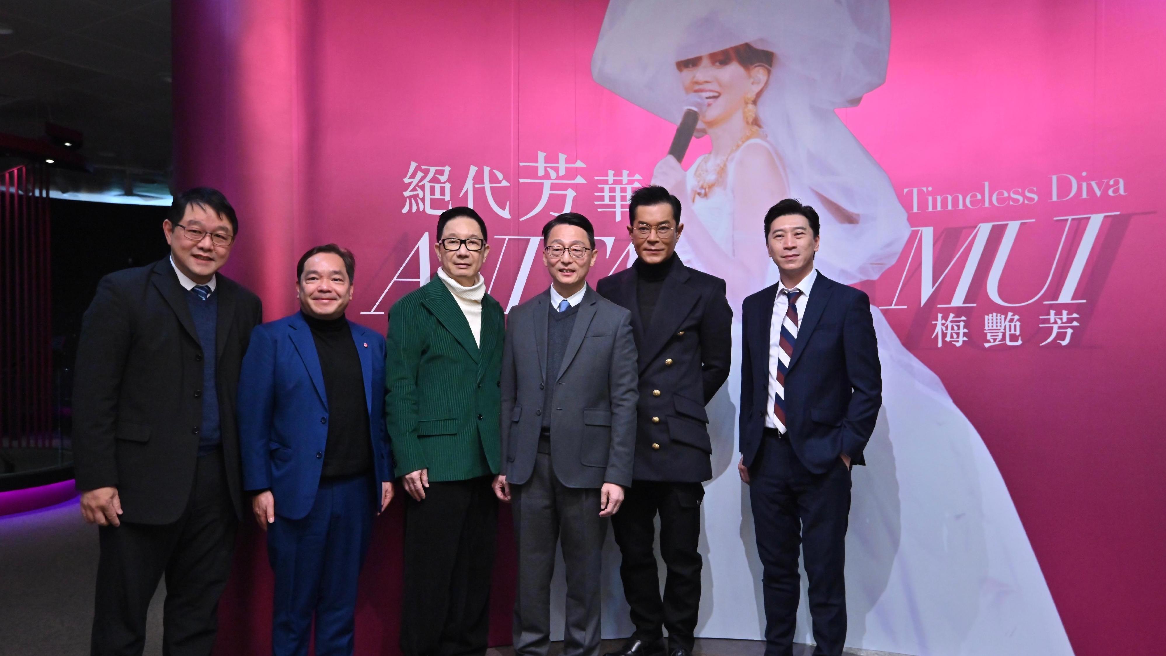 梅艷芳逝世20周年 古天樂出席梅姐紀念展開幕禮