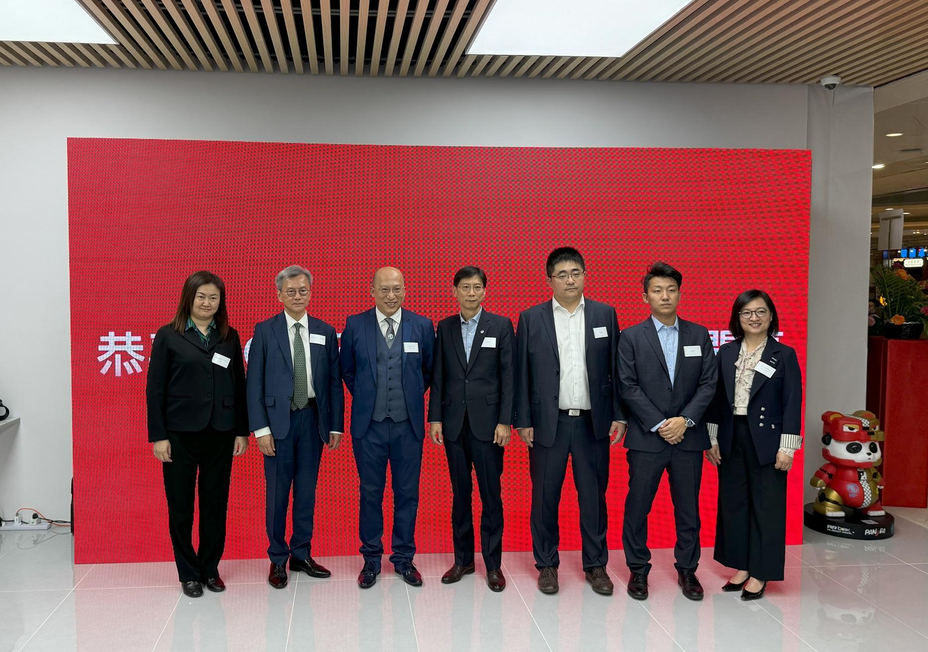 企業動態｜MG進駐置富都會 首個新能源汽車商户