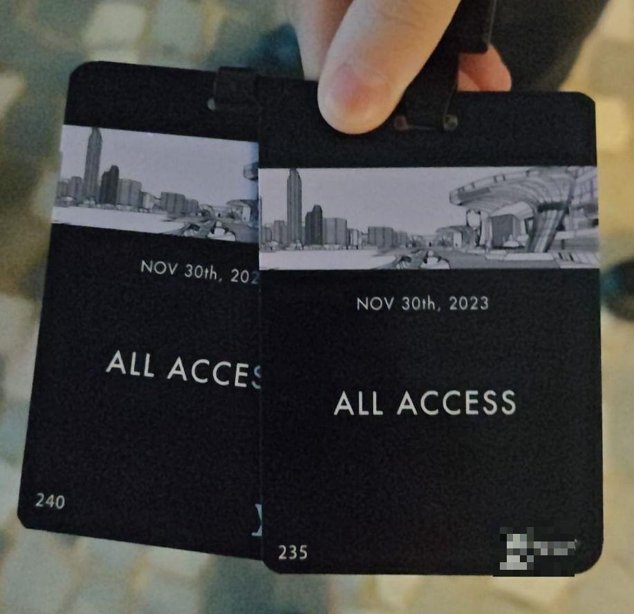 警方當晚檢獲懷疑虛假LV時裝展通行證。(警方圖片)