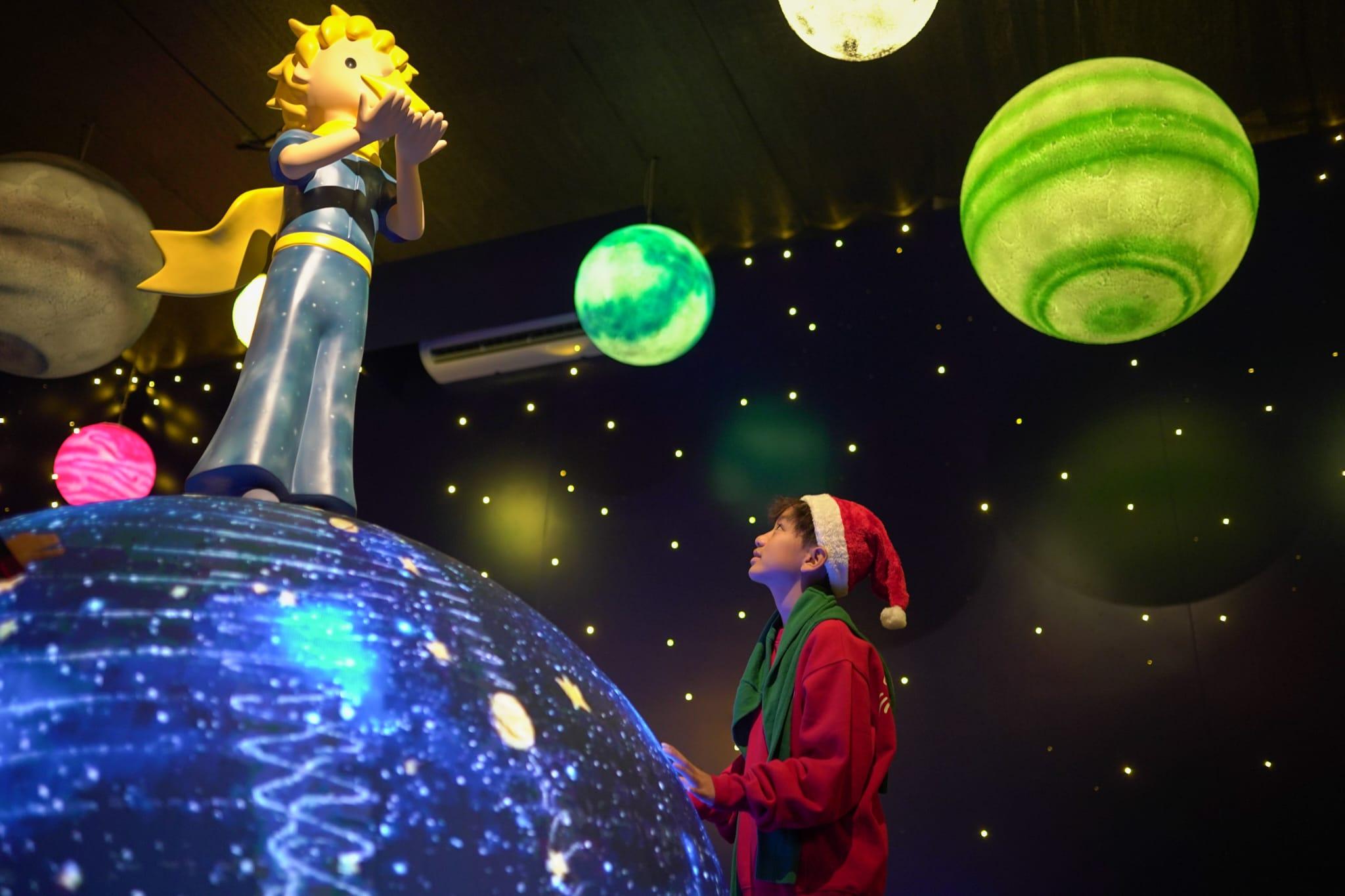 海洋公園聖誕辦《小王子》慶典 主席龐建貽：對聖誕人流有信心 (李睿哲攝)