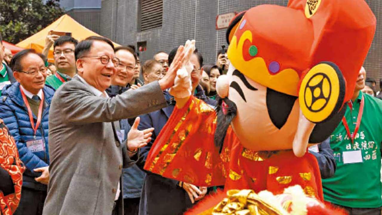 中西區日夜都繽紛開鑼  商戶：人流暢旺  陳國基望市民食玩買盡18區