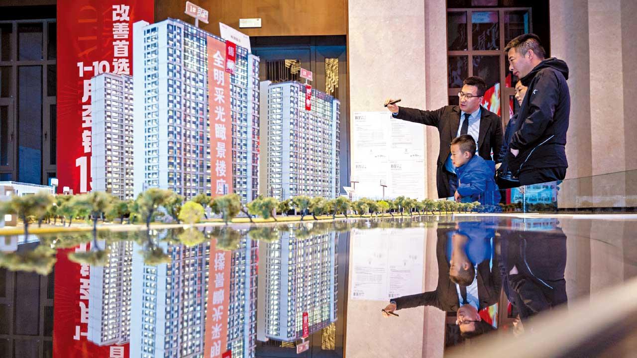 未見復甦｜內房銷售未止瀉 兩年近腰斬