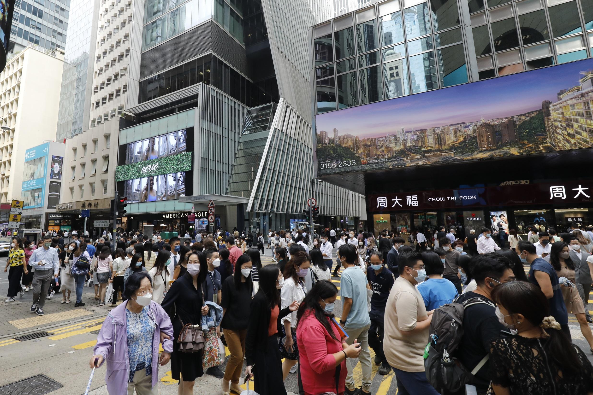 路漫長 港人要堅毅自強