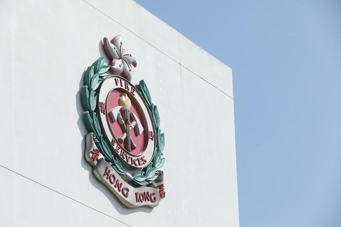 消防處提醒使用電暖氈或電暖爐應使用獨立插頭　以防️超出電力負荷