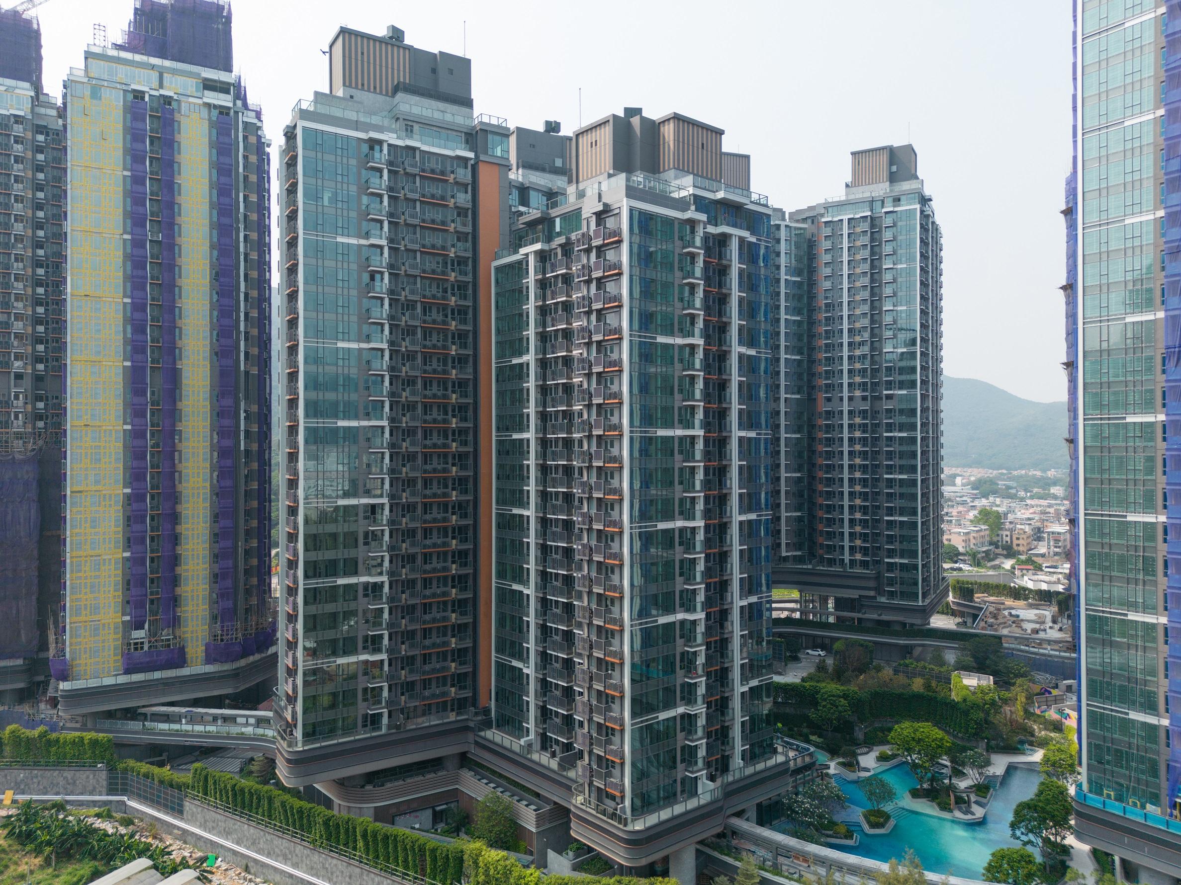 分支家庭客預付一年租金入住NOVO LAND連裝修兩房 呎租33元｜入伙盤租賃