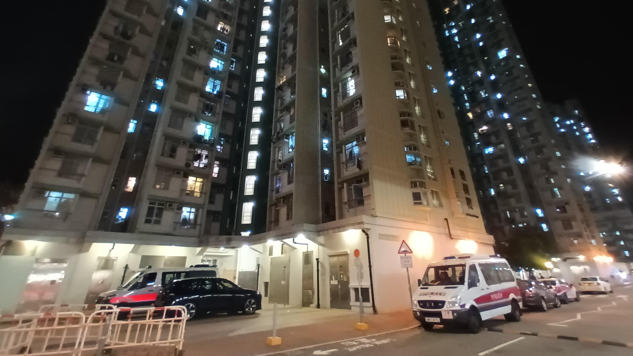 梨木樹邨雙屍案 女兒登門揭父母疑燒炭亡