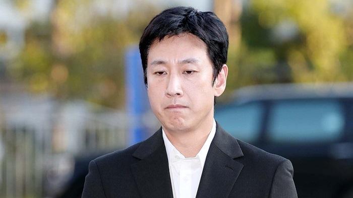 真相浮面 李善均遭駭客「毀滅性錄音」威脅