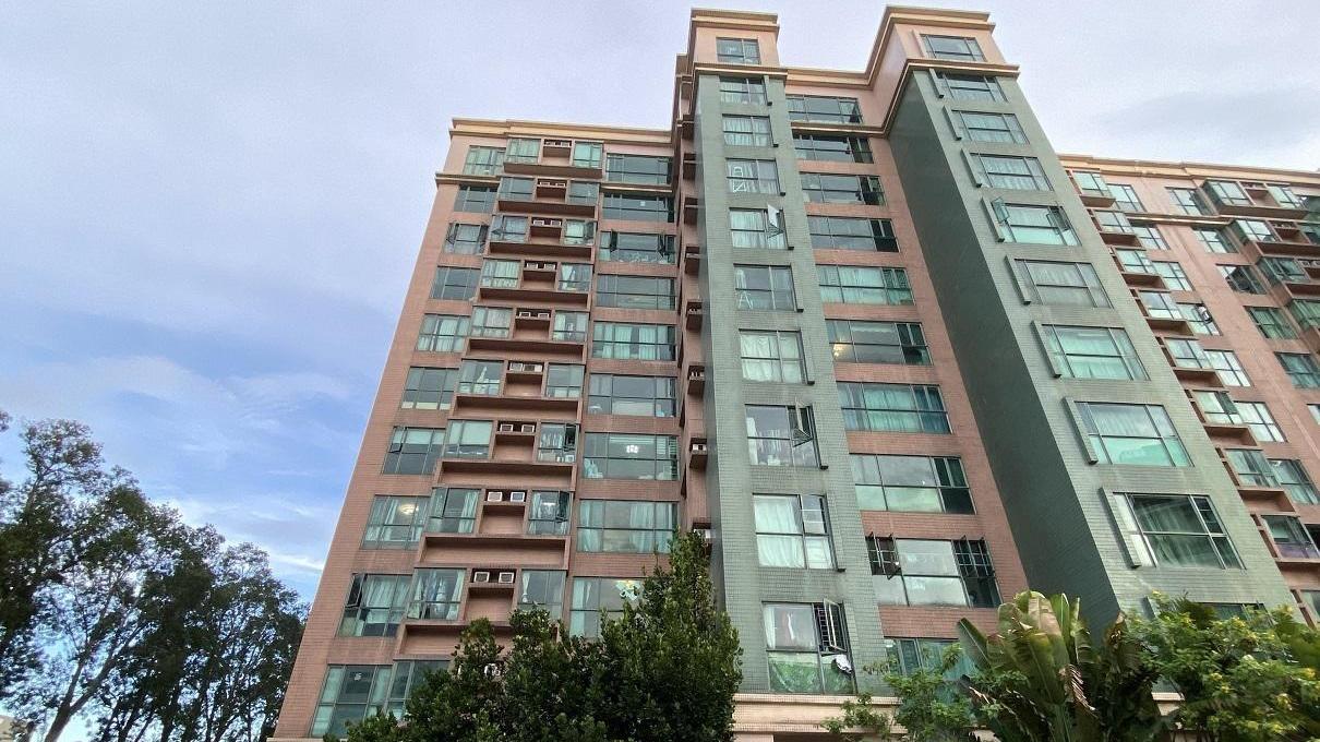 元朗柏麗豪園相隔約半年再錄成交，即連錄3宗三房成交，惟造價跌穿600萬元，創同類戶7年新低。