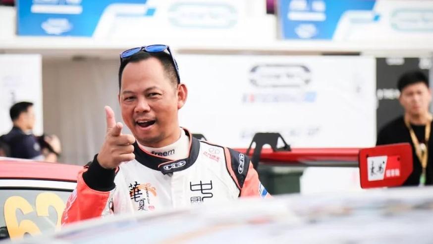 元朗億元毒品案　疑犯反抗後昏迷不治據報為本地賽車手黃桂華(黃桂華fb圖片)