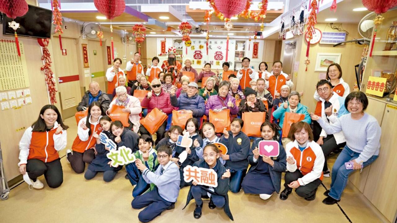 信和義工隊送暖 近2000基層人士受惠