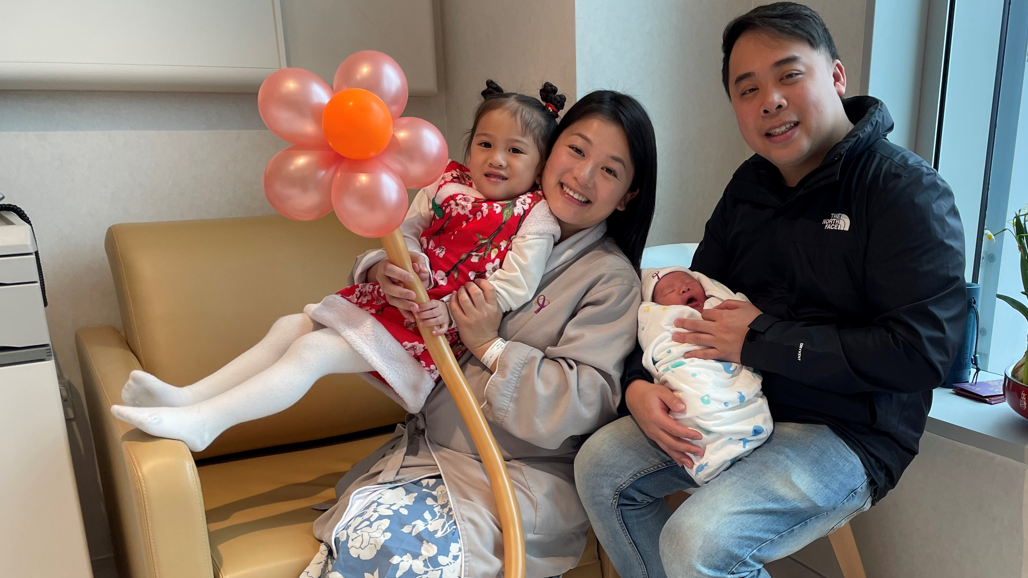 男嬰在中大醫院出世，重3.1公斤，為父母第二胎(中大醫院提供)