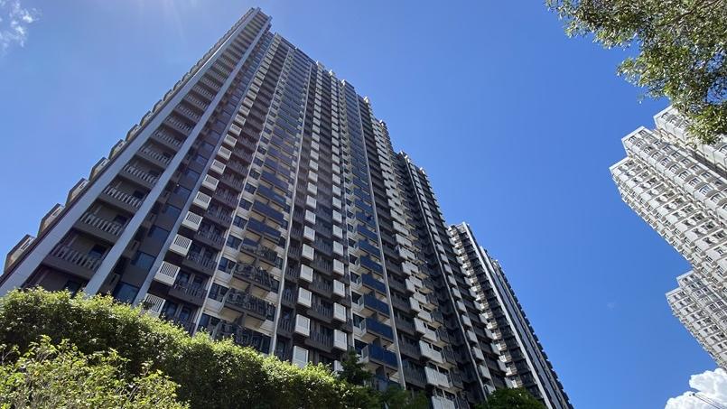 心儀半新樓！年輕夫婦即睇即租御半山高層兩房 呎租近32元｜租賃成交