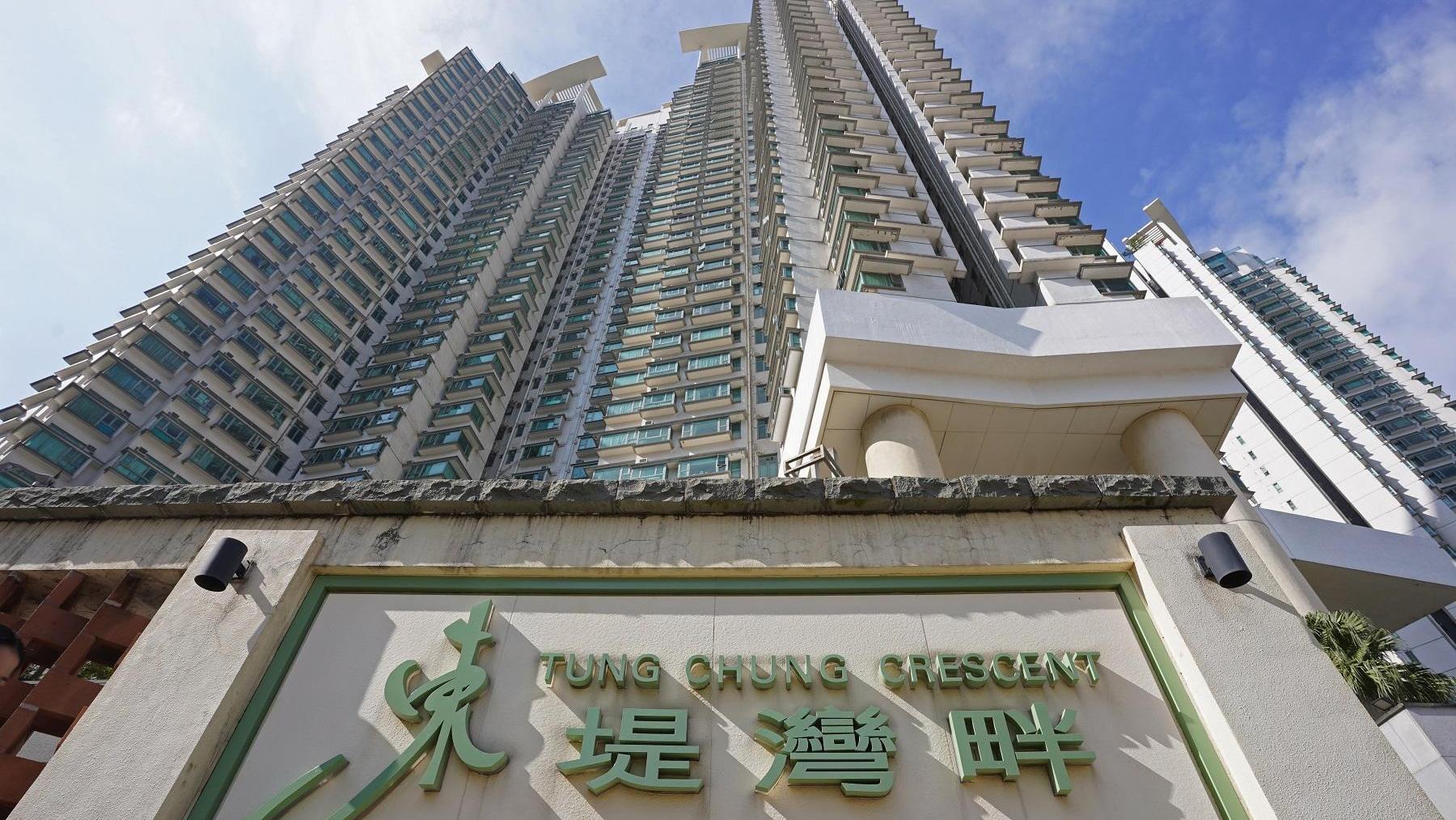 東涌區租盤嚴重短缺，尤其是兩房單位，東堤灣畔兩房現有租約未完，新租客即以1.68萬元排隊預租，呎租30.9元。