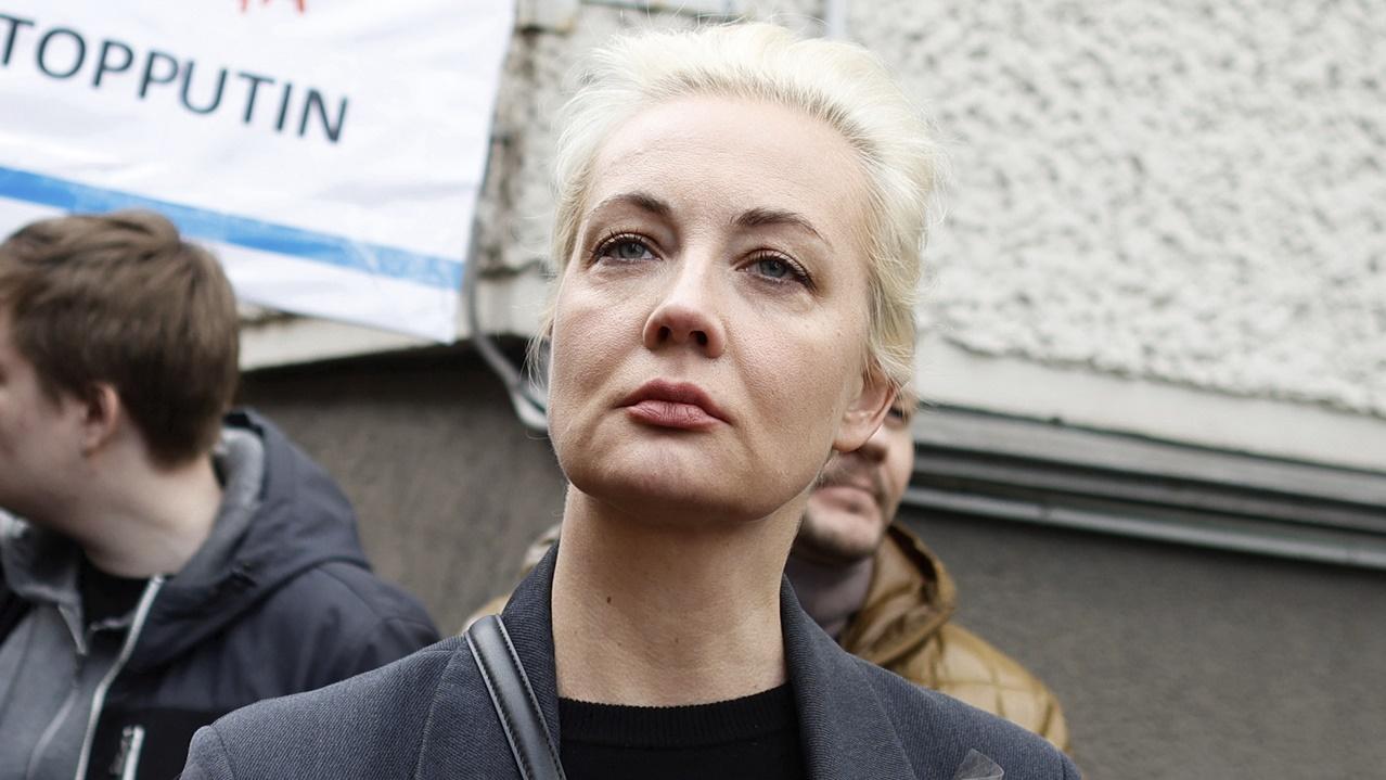 俄羅斯大選，納瓦爾尼遺孀柏林投票，稱於選票寫上丈夫名字。(AP)