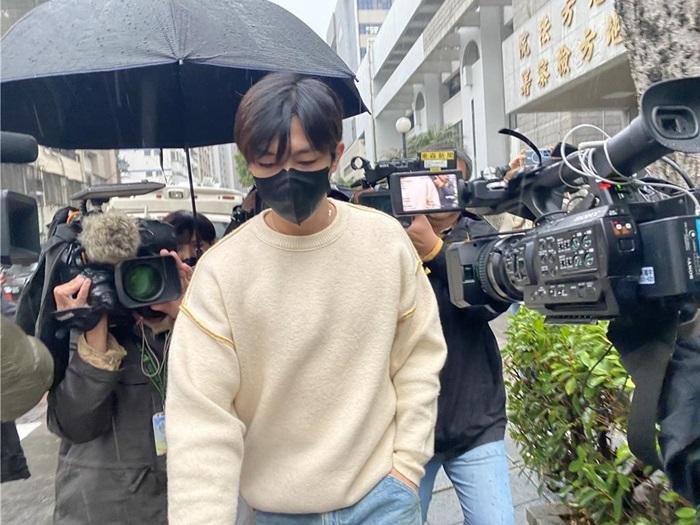 性侵案正式和解 炎亞綸嘲記者：多啲做功課啦