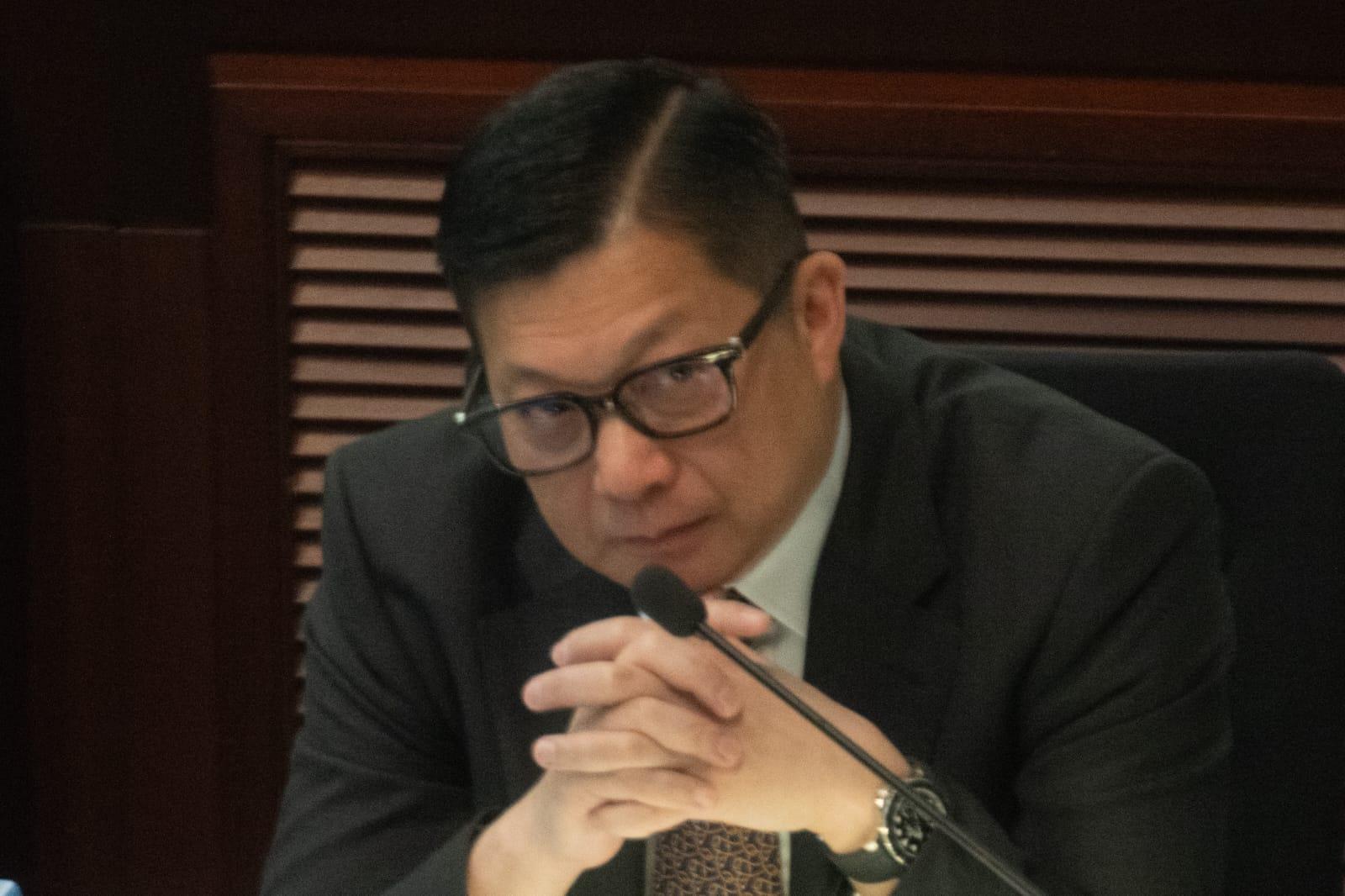 23條立法｜法案委員會完成審議修正案　鄧炳強批明報誤導。(陳奕釗攝)