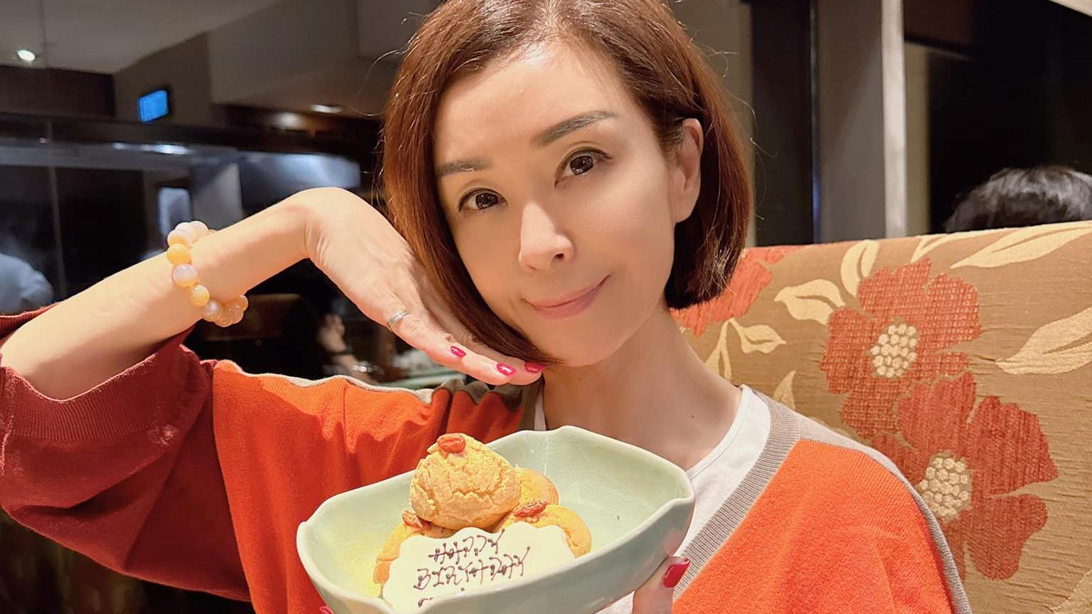 伍詠薇復活節留港消費 心痛食肆商店陸續結業 