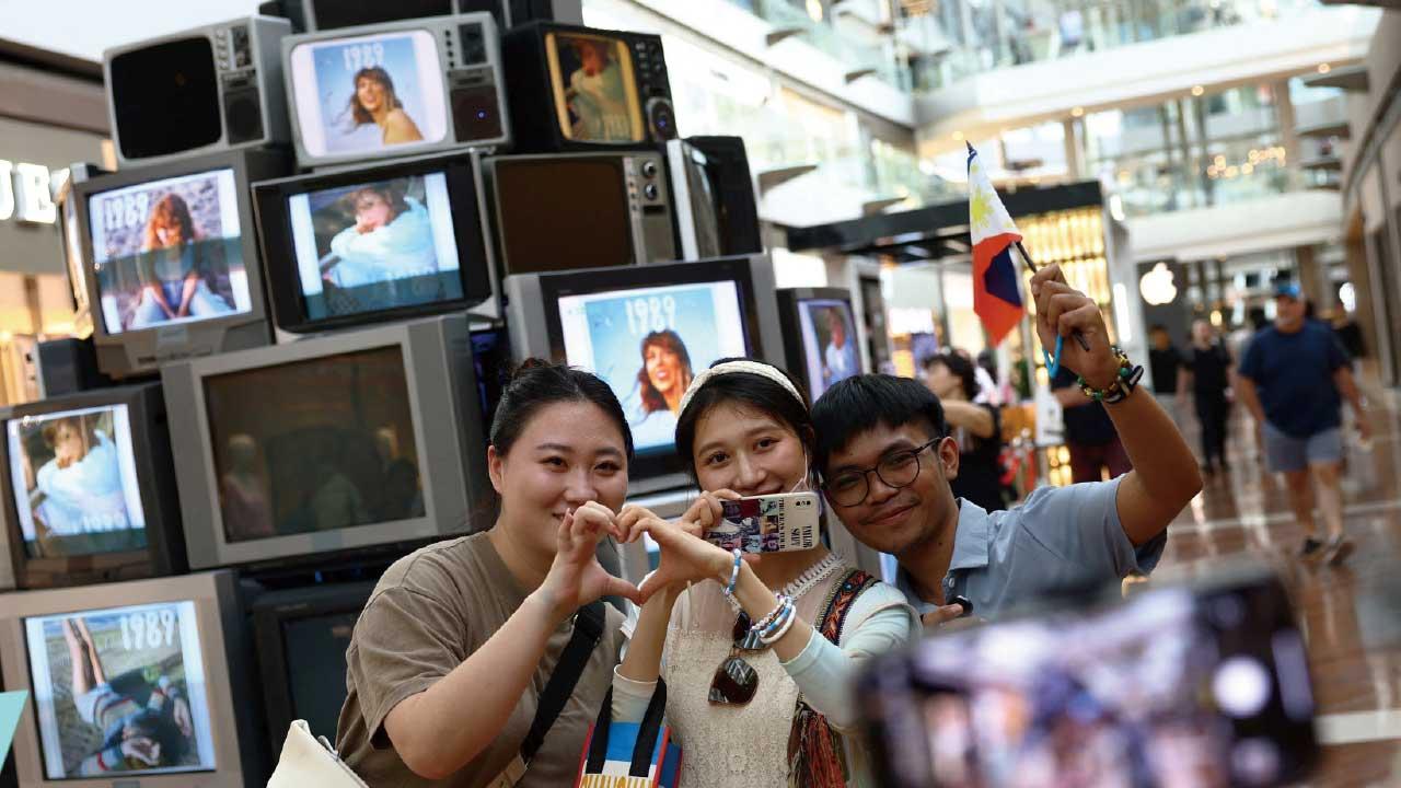 有請盛事之父曾俊華講兩句