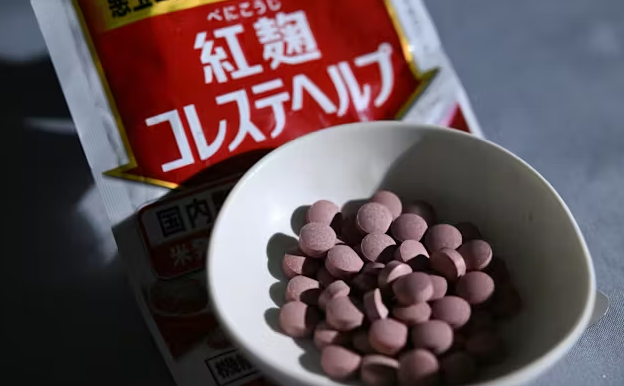 中國消費者協會就服用日本小林製藥公司生產的紅麴膽固醇顆粒等產品導致消費者死亡事件，提醒應立即停止服用有關產品，積極配合召回。(網上圖片)