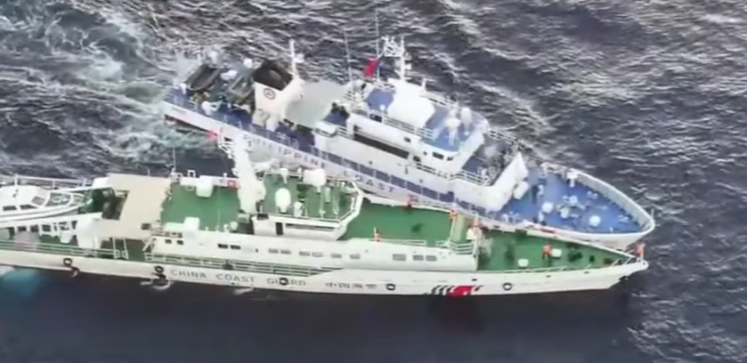 菲律賓海岸防衛隊發放的片段見到，中國海警船左舷前方與菲律賓海岸防衛隊船隻右舷船身發生擦撞。