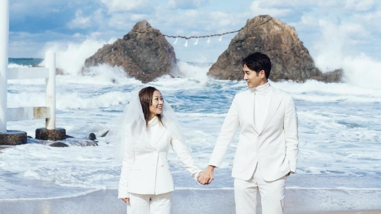 黃美棋快閃福岡兩日一夜影婚照 反傳統著西裝包到冚