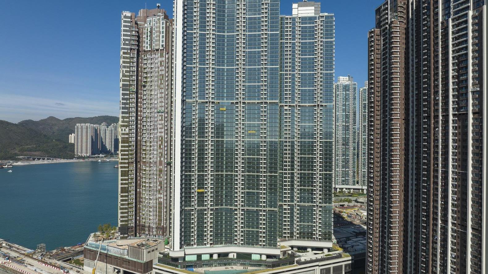 將軍澳日出康城MARINI中層兩房戶，獲外籍租客以1.7萬元承接，呎租約37元。