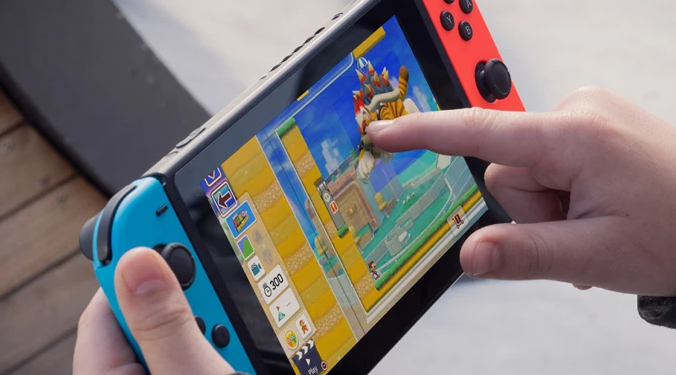 日本電玩遊戲開發商任天堂在美國起訴Switch模擬器Yuzu開發團隊侵權，指控這款模擬器助長大規模侵權盜版行為。